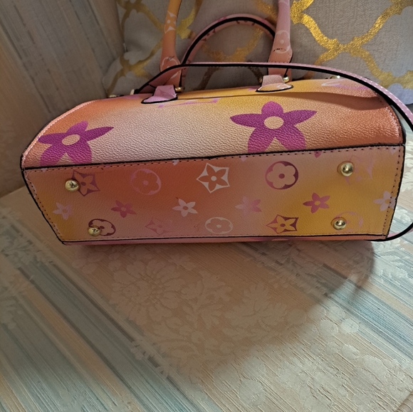 Womens Iconic Sunrise Pastel Floral Design Coated Canvas Crossbody/ Tote - Picture 10 of 11